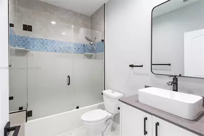1250 NW 39th St #1250, Miami, FL 33142 - Photo 12