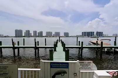 17800 N Bay Rd #404, Sunny Isles Beach, FL 33160 - Photo 30