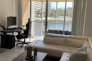 1770 NE 191st St, Miami, FL 33179 - Photo 4