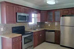 25 E 53rd Terrace, Hialeah, FL 33013 - Photo 4