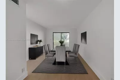 4198 Lakeside Dr #4198, Tamarac, FL 33319 - Photo 2