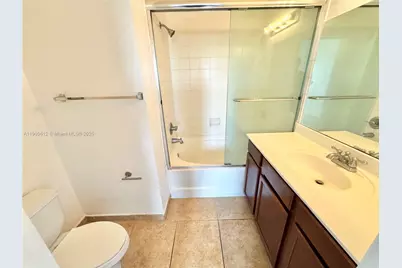 10800 NW 88th Ter #214, Doral, FL 33178 - Photo 18