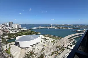 398 NE 5th St, Miami, FL 33132 - Photo 18