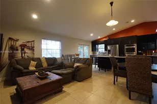 1411 Seagrape Cir, Weston, FL 33326 - Photo 2