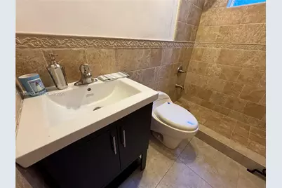 1411 Seagrape Cir, Weston, FL 33326 - Photo 18