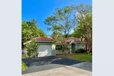 1411 Seagrape Cir, Weston, FL 33326 - Photo 1