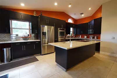 1411 Seagrape Cir, Weston, FL 33326 - Photo 4