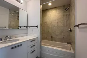 1060 Brickell Ave, Miami, FL 33131 - Photo 26