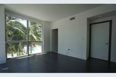 1060 Brickell Ave #1411, Miami, FL 33131 - Photo 16