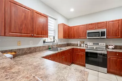 23716 SW 114th Ct, Homestead, FL 33032 - Photo 2