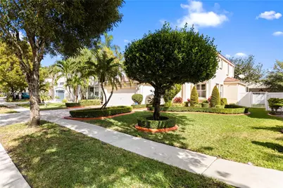 4925 SW 164th Ave, Miramar, FL 33027 - Photo 6