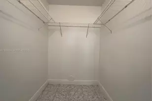842 NE 209th St, Miami, FL 33179 - Photo 10