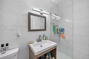 11930 SW 199th St, Miami, FL 33177 - Photo 14