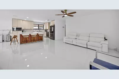 11930 SW 199th St, Miami, FL 33177 - Photo 4