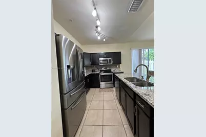 133 SE 28th Ter #8, Homestead, FL 33033 - Photo 12