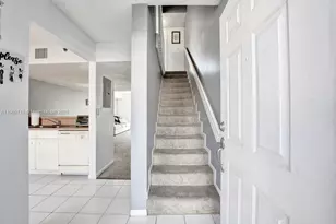 174 Riviera Cir, Weston, FL 33326 - Photo 8