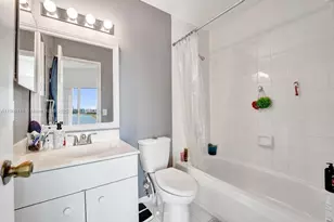 174 Riviera Cir, Weston, FL 33326 - Photo 52