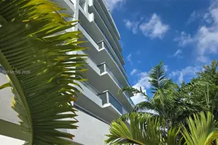 9261 E Bay Harbor Dr, Bay Harbor Islands, FL 33154 - Photo 44