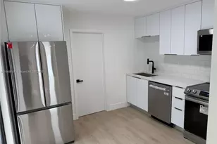 1621 SW 11th Ct, Fort Lauderdale, FL 33312 - Photo 6