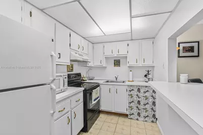 4166 Inverrary Dr #306, Lauderhill, FL 33319 - Photo 4