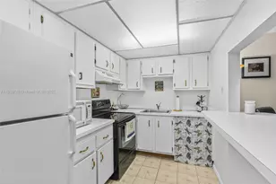 4166 Inverrary Dr, Lauderhill, FL 33319 - Photo 4