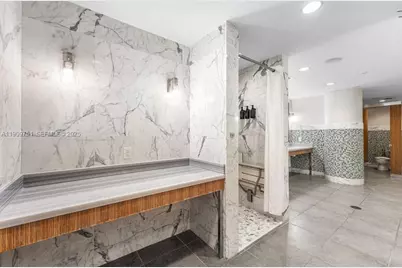 253 NE 2nd St #219, Miami, FL 33132 - Photo 32