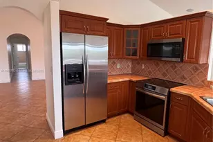 17910 SW 137th Ct, Miami, FL 33177 - Photo 6