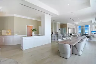 4401 Collins Ave, Miami Beach, FL 33140 - Photo 22