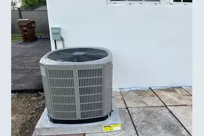 1185 W 50th St, Hialeah, FL 33012 - Photo 26