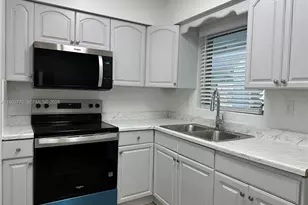 4300 Sea Grape Dr, Lauderdale by the Sea, FL 33308 - Photo 6