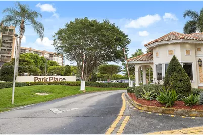 1000 Saint Charles Pl #417, Pembroke Pines, FL 33026 - Photo 34
