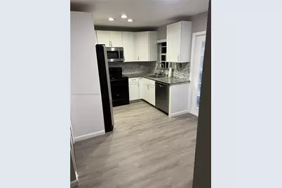 417 SW 8th Ave, Delray Beach, FL 33444 - Photo 2