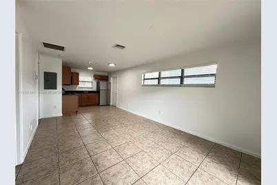 1045 NE 10th Ave #1, Fort Lauderdale, FL 33304 - Photo 6