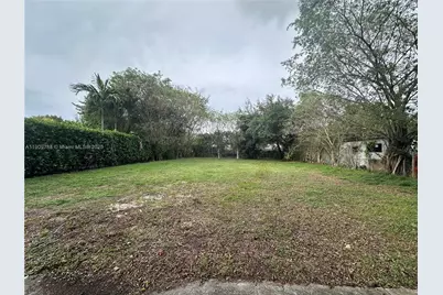 157 NW 104th St, Miami Shores, FL 33150 - Photo 1