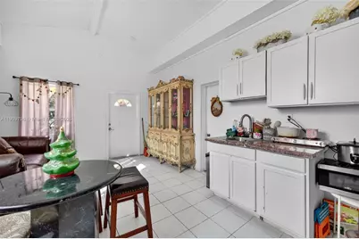 23825 SW 142nd Ave, Homestead, FL 33032 - Photo 16