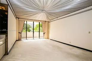 3000 Island Blvd, Aventura, FL 33160 - Photo 6