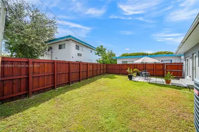 2010 Calais Dr, Miami Beach, FL 33141 - Photo 18