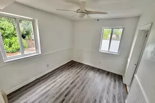 555 NE 70th St, Miami, FL 33138 - Photo 12