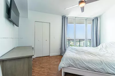 350 S Miami Ave #3914, Miami, FL 33130 - Photo 16