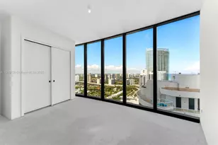 18555 Collins Ave, Sunny Isles Beach, FL 33160 - Photo 30