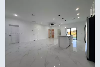 2706 72nd St W, Lehigh Acres, FL 33971 - Photo 18