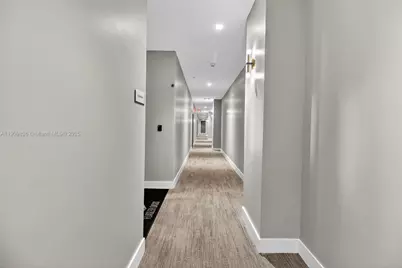 1110 NW 1 St #502, Miami, FL 33128 - Photo 4