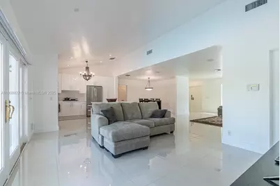 8425 SW 185th St, Cutler Bay, FL 33157 - Photo 12