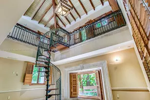 3504 Banyan Cir, Miami, FL 33133 - Photo 16