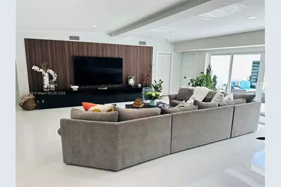 1940 NE 186th Dr, North Miami Beach, FL 33179 - Photo 8