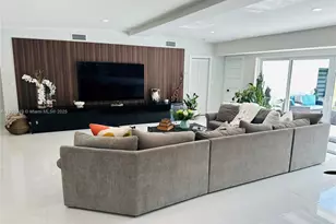 1940 NE 186th Dr, North Miami Beach, FL 33179 - Photo 8