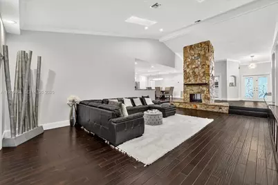 13000 NW 5th St, Plantation, FL 33325 - Photo 8