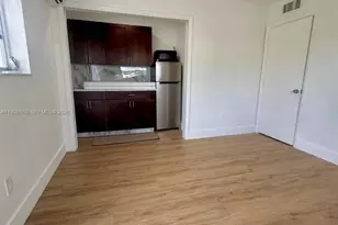 3200 SW 88th Pl, Miami, FL 33165 - Photo 6