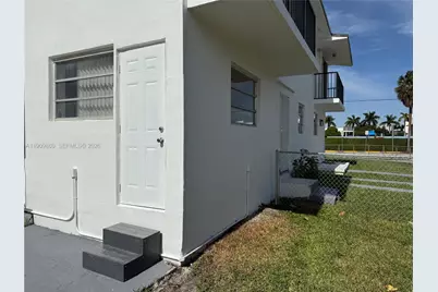 3200 SW 88th Pl #Back, Miami, FL 33165 - Photo 1