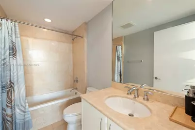 1331 Brickell Bay Dr #2203, Miami, FL 33131 - Photo 22